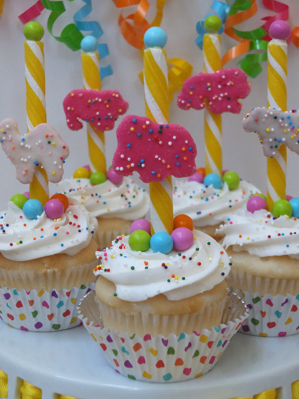Party with Sweet Treats: Dressed-up Goodies for Every Occasion - Cedar Fort Publishing & Media