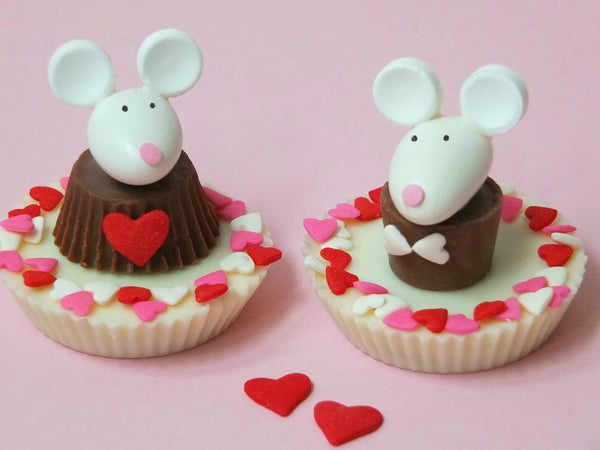 Party with Sweet Treats: Dressed-up Goodies for Every Occasion - Cedar Fort Publishing & Media