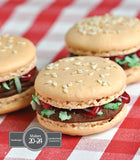 Gourmet French Macarons: Over 75 Unique Flavors and Festive Shapes  (Paperback)
